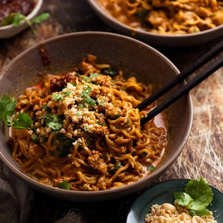 Thai Chicken Peanut Noodles in a bowl, ready to be eaten