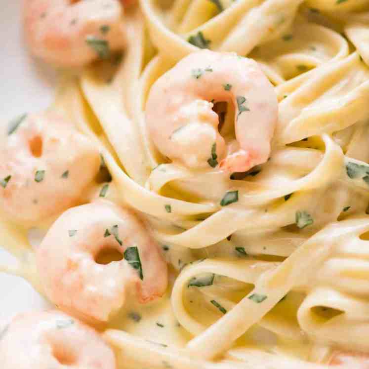 This Creamy Garlic Prawn Pasta is for all those nights when nothing but a creamy pasta will do. recipetineats.com