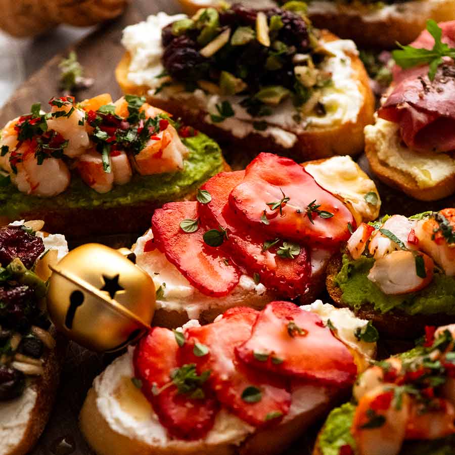 Strawberry Goats Cheese Crostini