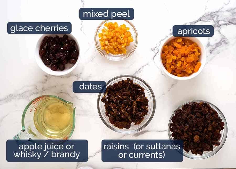 What goes in Christmas Cake